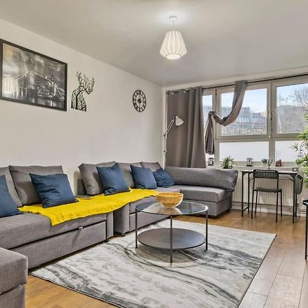 Peaceful 2-Bed South Bank Apartment London Bagian luar foto